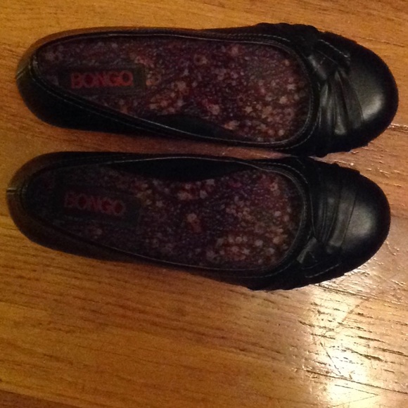 Shoes - Picture 2 of 4